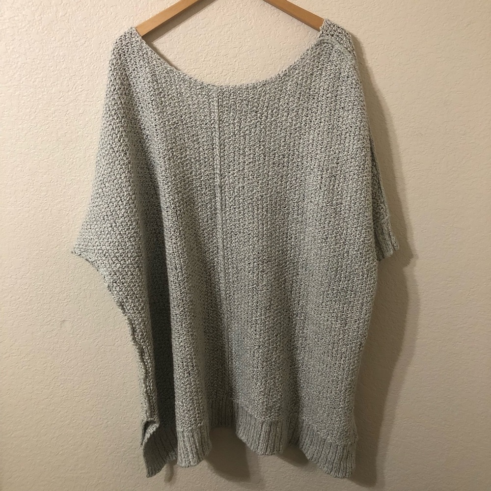 Free People Oversized Gray V-Neck Chunky Knit Sweater - Size M - Picture 6 of 10